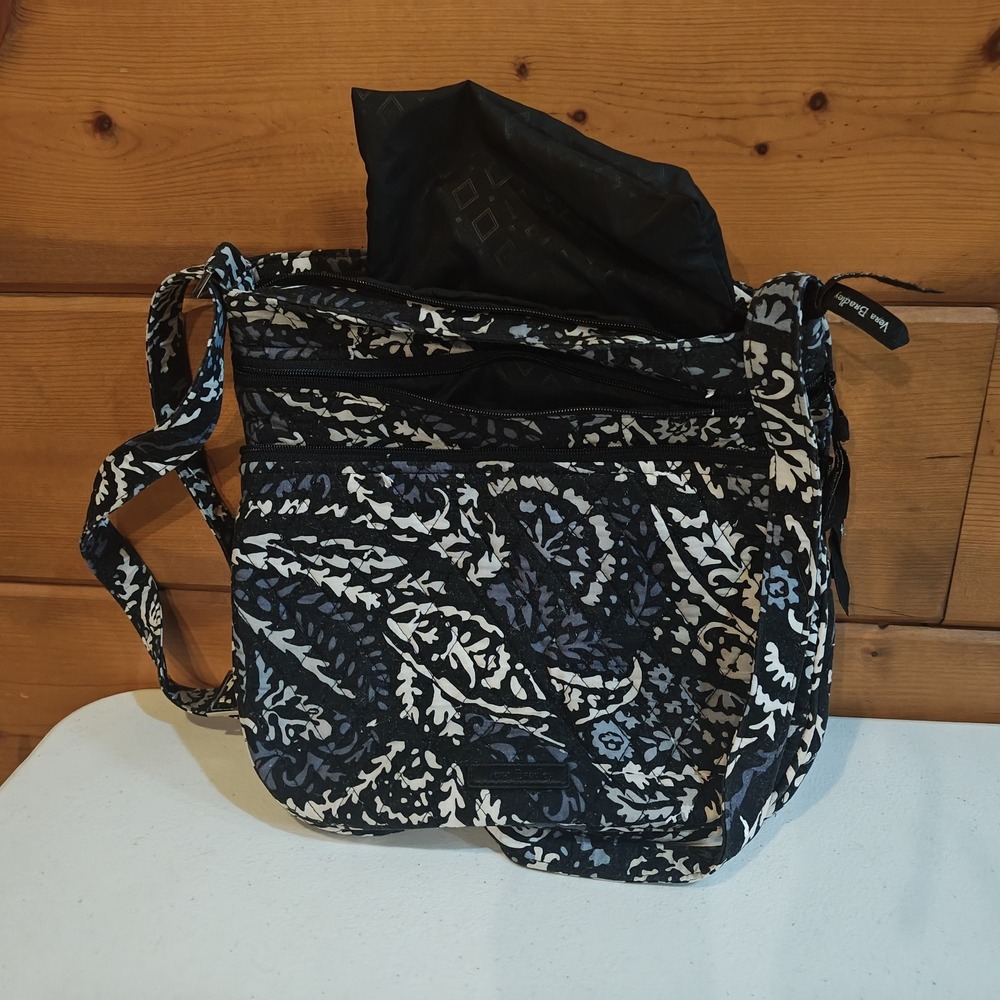 Vera Bradley Dark Purse Bundle 3 Purses Black, Black & White, Navy B5 - Picture 4 of 7